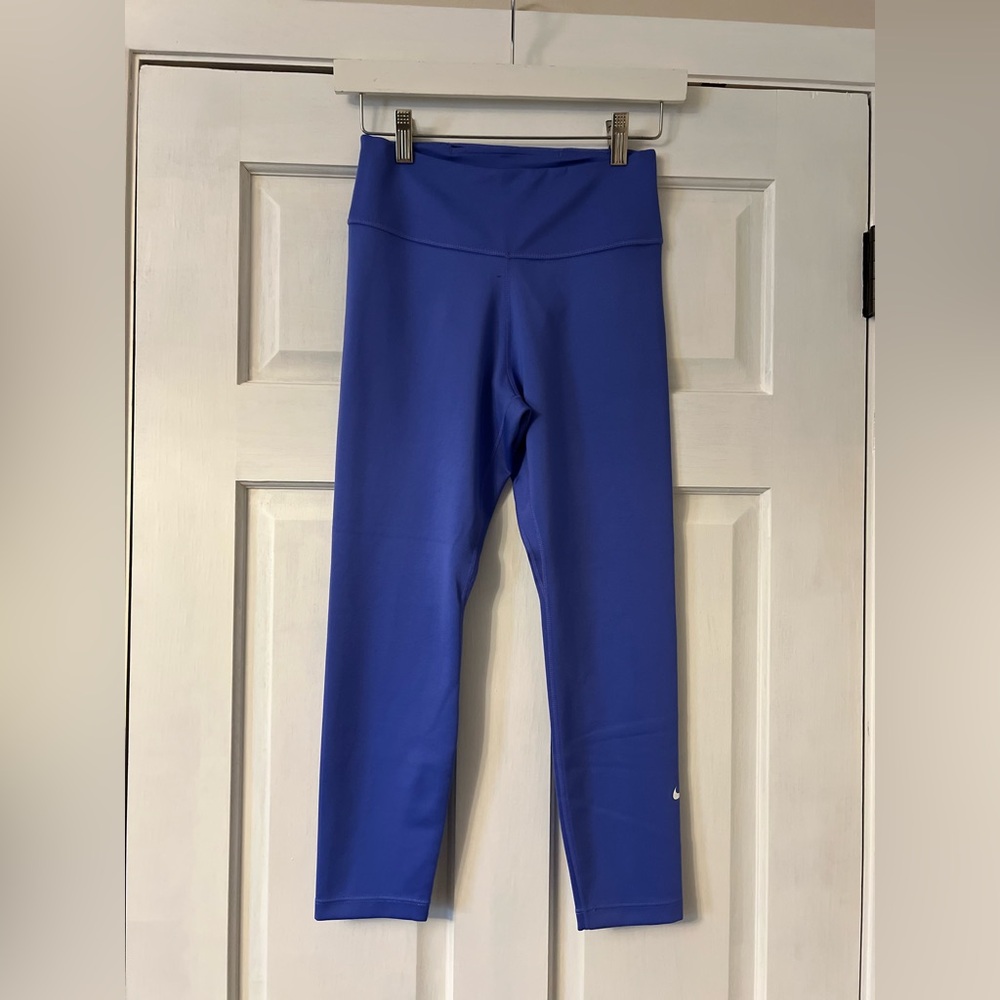 Nike Periwinkle Blue Athletic Cropped Leggings